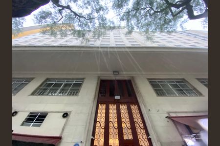 Apartamento à venda com 44m², 1 quarto e sem vagaFachada