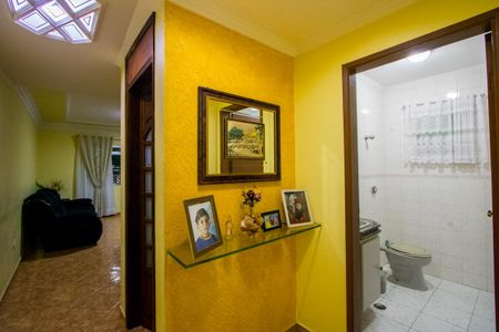 Casa à venda com 230m², 2 quartos e 2 vagasCorredor