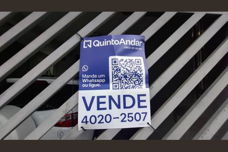 Casa à venda com 230m², 2 quartos e 2 vagasPlaquinha