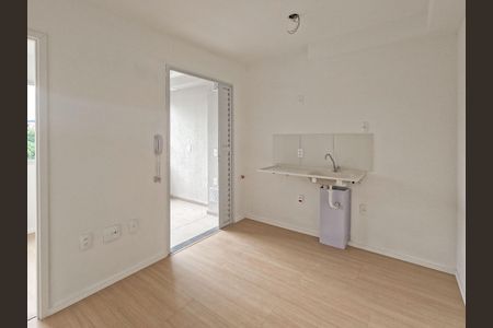 Apartamento para alugar com 2 quartos, 30m² em Jardim Jaragua (sao Domingos), São Paulo
