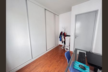 Apartamento à venda com 3 quartos, 70m² em Pompéia, Belo Horizonte