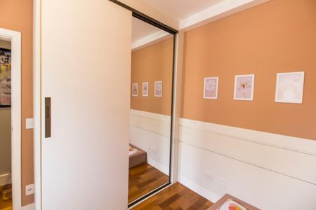 Apartamento à venda com 94m², 3 quartos e 2 vagasQuarto 2