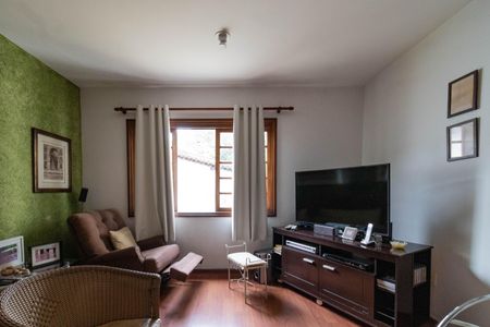 Casa à venda com 280m², 4 quartos e 5 vagasSala 2