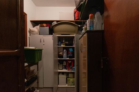 Casa à venda com 280m², 4 quartos e 5 vagasQuarto de Serviço