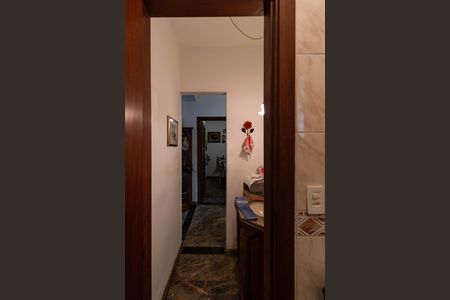 Casa à venda com 280m², 4 quartos e 5 vagasLavabo