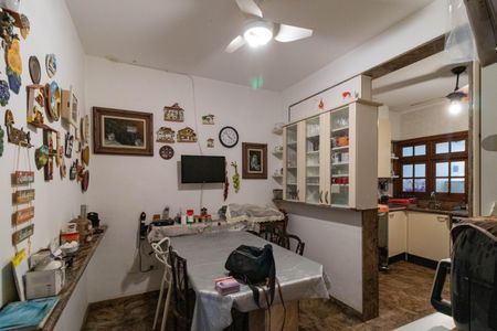 Casa à venda com 280m², 4 quartos e 5 vagasCopa