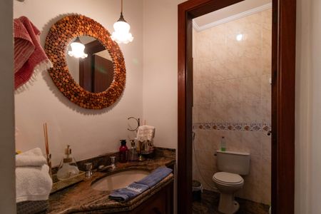 Casa à venda com 280m², 4 quartos e 5 vagasLavabo