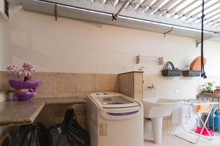 Casa à venda com 280m², 4 quartos e 5 vagasÁrea de Serviço