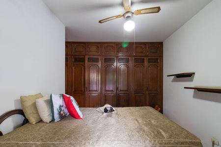 Casa à venda com 280m², 4 quartos e 5 vagasSuíte 1