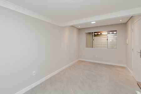 Sala de casa para alugar com 3 quartos, 137m² em Jardim Iracema, São Paulo