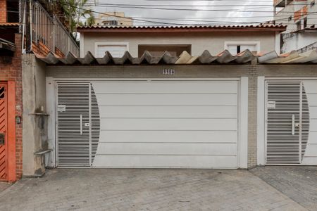 Casa para alugar com 137m², 3 quartos e 2 vagasFachada