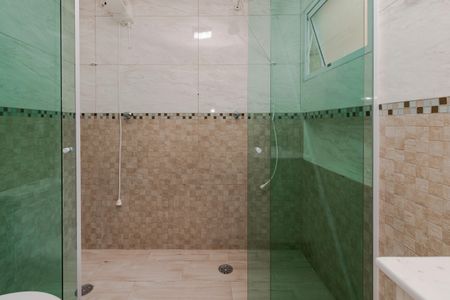 Casa para alugar com 137m², 3 quartos e 2 vagasBanheiro da Suíte