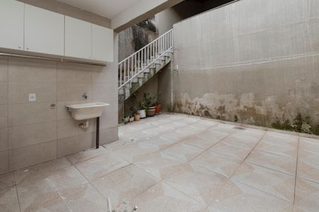 Casa para alugar com 137m², 3 quartos e 2 vagasQuintal