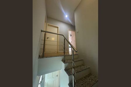 Casa à venda com 3 quartos, 160m² em Jardim Itu, Porto Alegre