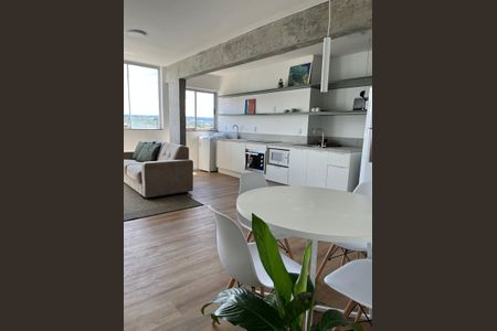 Sala de apartamento para alugar com 1 quarto, 42m² em Sqn 216, Brasília