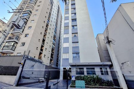 Apartamento à venda com 42m², 1 quarto e 1 vaga Apartamento à venda com 42m², 1 quarto e 1 vagaFachada - Plaquinha