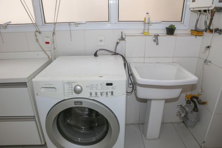 Apartamento para alugar com 118m², 3 quartos e 3 vagasÁrea de Serviço