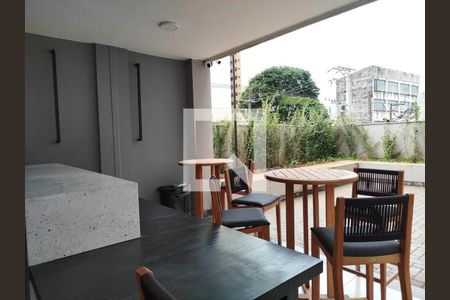 Apartamento para alugar com 24m², 1 quarto e sem vagaÁrea comum - Churrasqueira