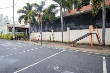 Apartamento para alugar com 51m², 2 quartos e 1 vaga Apartamento para alugar com 51m², 2 quartos e 1 vagaÁrea comum - Playground