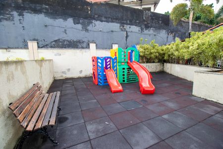 Apartamento para alugar com 51m², 2 quartos e 1 vaga Apartamento para alugar com 51m², 2 quartos e 1 vagaÁrea comum - Playground