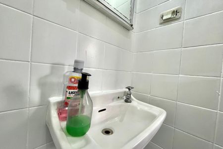 Casa à venda com 80m², 2 quartos e 1 vagaBanheiro