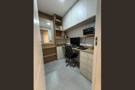 Apartamento à venda com 100m², 3 quartos e 2 vagasQuarto
