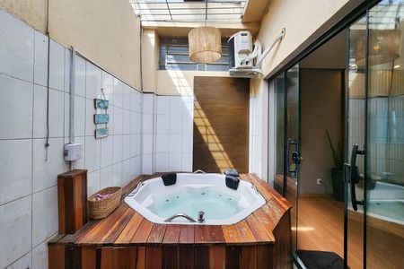 Apartamento à venda com 80m², 4 quartos e sem vaga Apartamento à venda com 80m², 4 quartos e sem vagaÁrea