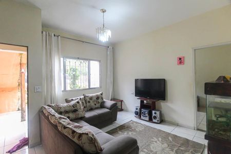 Casa à venda com 280m², 7 quartos e 3 vagas Casa à venda com 280m², 7 quartos e 3 vagasSala