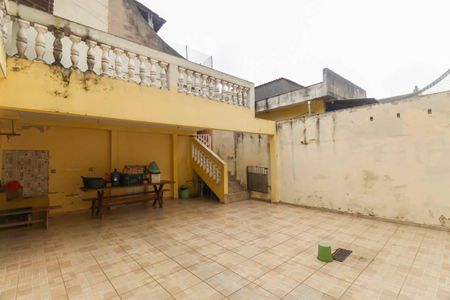 Casa à venda com 280m², 7 quartos e 3 vagas Casa à venda com 280m², 7 quartos e 3 vagasQuintal