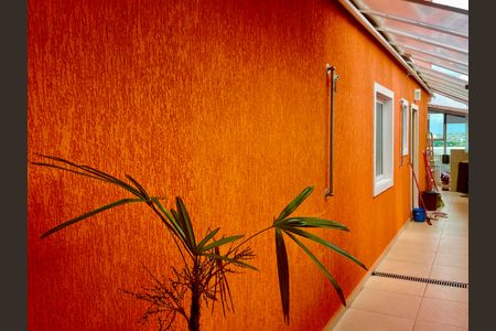 Casa à venda com 160m², 3 quartos e 4 vagasCorredor externo