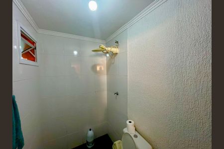 Casa à venda com 160m², 3 quartos e 4 vagasBanheiro 3