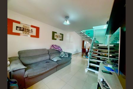 Casa à venda com 160m², 3 quartos e 4 vagasSala