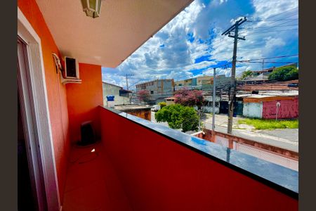 Casa à venda com 160m², 3 quartos e 4 vagasSacada do quarto