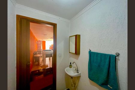 Casa à venda com 160m², 3 quartos e 4 vagasBanheiro 3