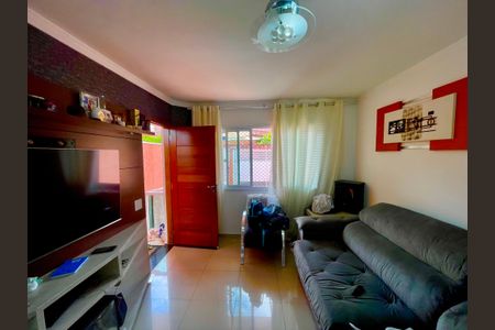 Casa à venda com 160m², 3 quartos e 4 vagasSala