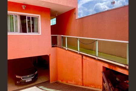 Casa à venda com 160m², 3 quartos e 4 vagasGaragem