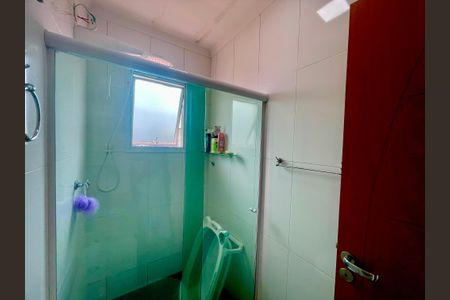 Casa à venda com 160m², 3 quartos e 4 vagasBanheiro 2