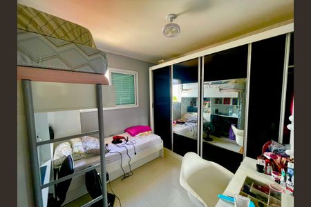 Casa à venda com 160m², 3 quartos e 4 vagasQuarto 2