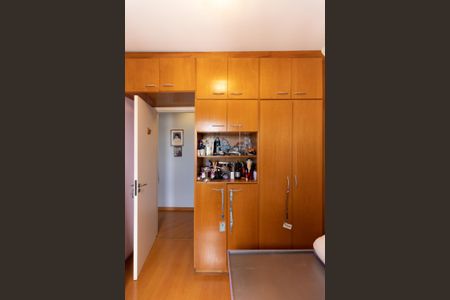 Apartamento à venda com 82m², 3 quartos e 2 vagas Apartamento à venda com 82m², 3 quartos e 2 vagasQuarto 3