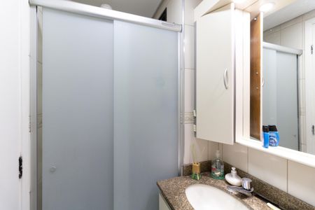 Apartamento à venda com 82m², 3 quartos e 2 vagas Apartamento à venda com 82m², 3 quartos e 2 vagasBanheiro Social