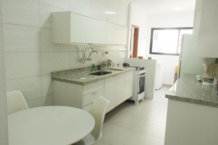 Apartamento para alugar com 111m², 2 quartos e 1 vagaCozinha e Área de Serviço