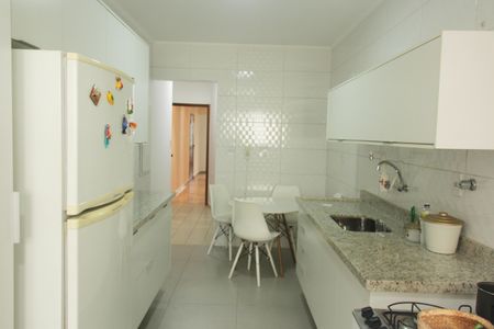 Apartamento para alugar com 111m², 2 quartos e 1 vagaCozinha e Área de Serviço