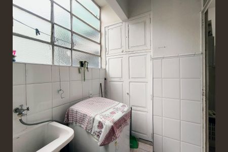 Apartamento à venda com 202m², 3 quartos e sem vagaÁrea de Serviço e banheiro de seviço