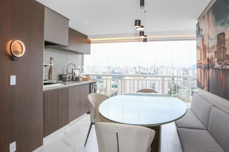 Sala de apartamento à venda com 3 quartos, 100m² em Parque Industrial Tomas Edson, São Paulo