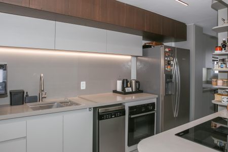 Apartamento à venda com 100m², 3 quartos e 2 vagasCozinha e Área de Serviço