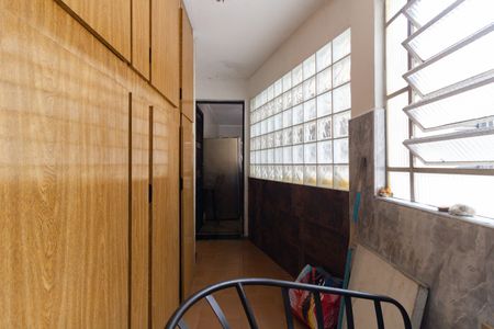 Casa à venda com 258m², 4 quartos e 2 vagas Casa à venda com 258m², 4 quartos e 2 vagasCorredor