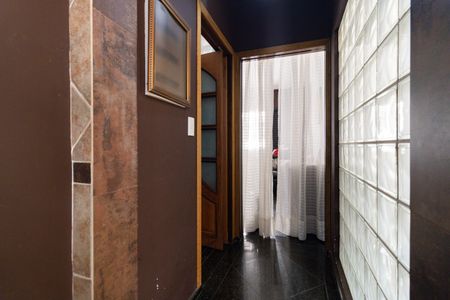 Casa à venda com 258m², 4 quartos e 2 vagas Casa à venda com 258m², 4 quartos e 2 vagasEntrada do Quarto 1