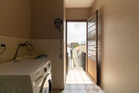 Casa à venda com 258m², 4 quartos e 2 vagas Casa à venda com 258m², 4 quartos e 2 vagasEdícula - Lavanderia