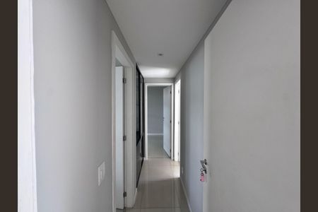 Casa de condomínio à venda com 149m², 3 quartos e 2 vagas Casa de condomínio à venda com 149m², 3 quartos e 2 vagasCorredor