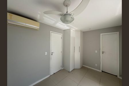 Casa de condomínio à venda com 149m², 3 quartos e 2 vagas Casa de condomínio à venda com 149m², 3 quartos e 2 vagasSuíte 1